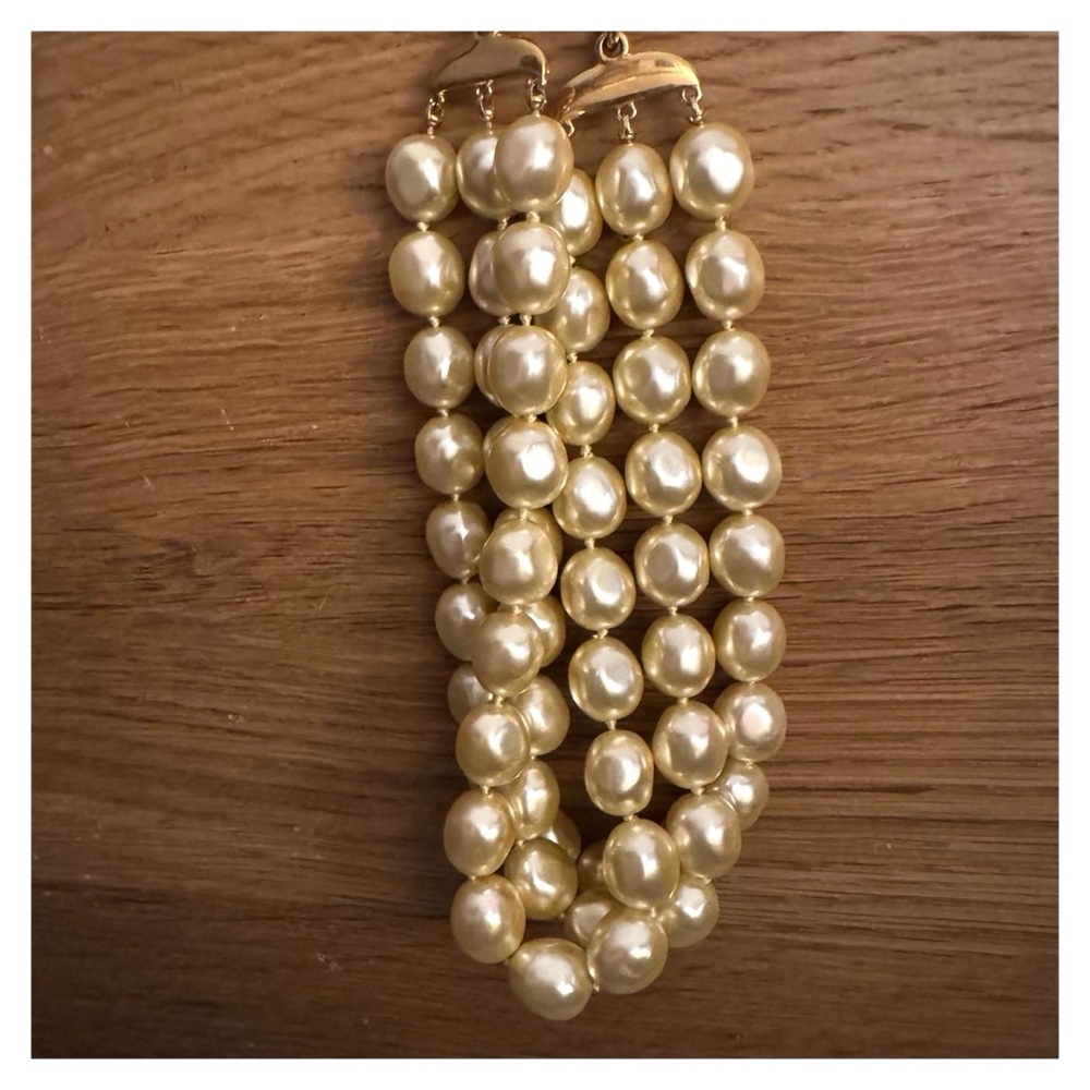 Vintage Monet Triple Strand Pearl Choker - Picture 7 of 13